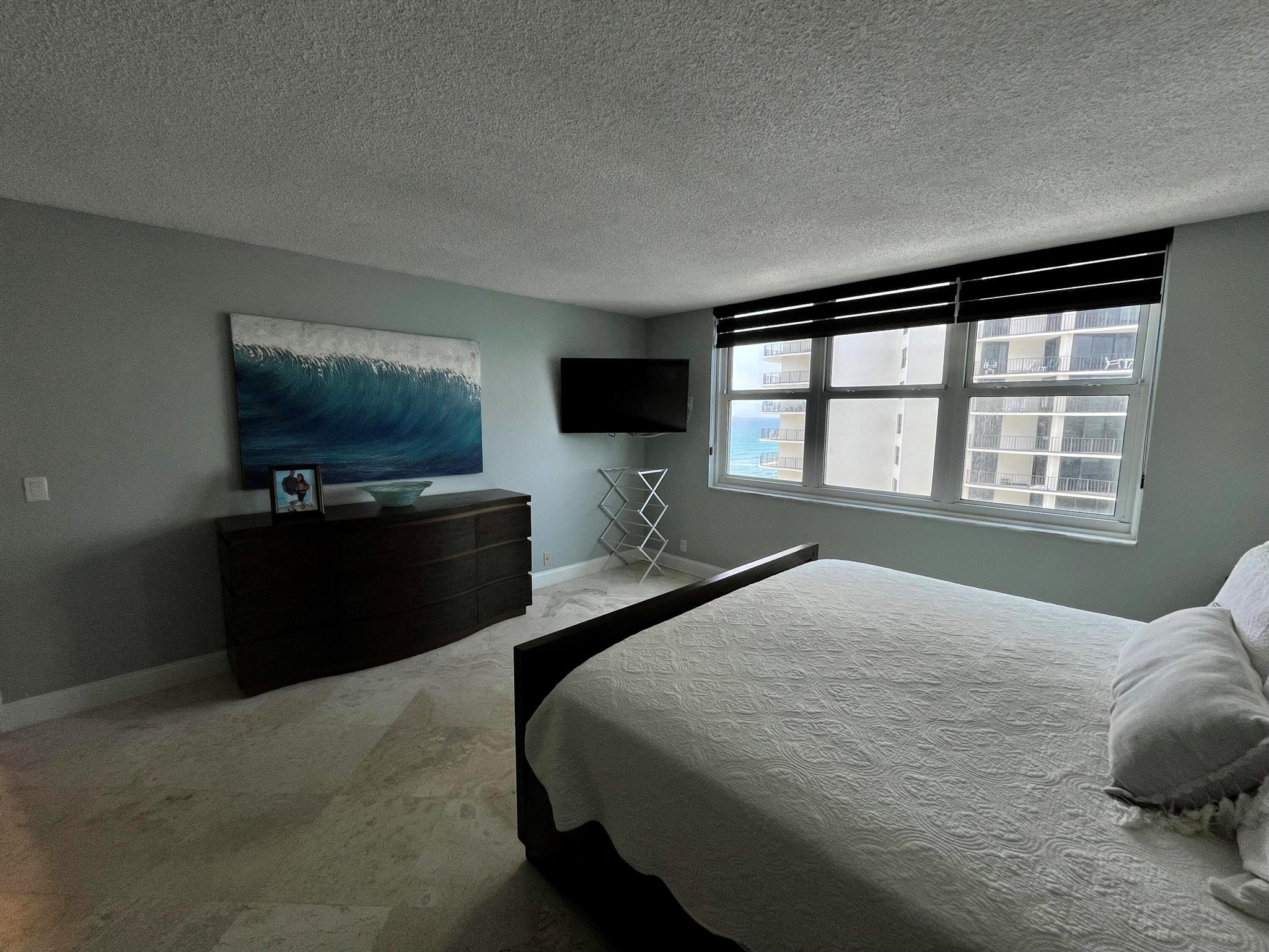 AQUARIUS CONDO - Residential Lease
