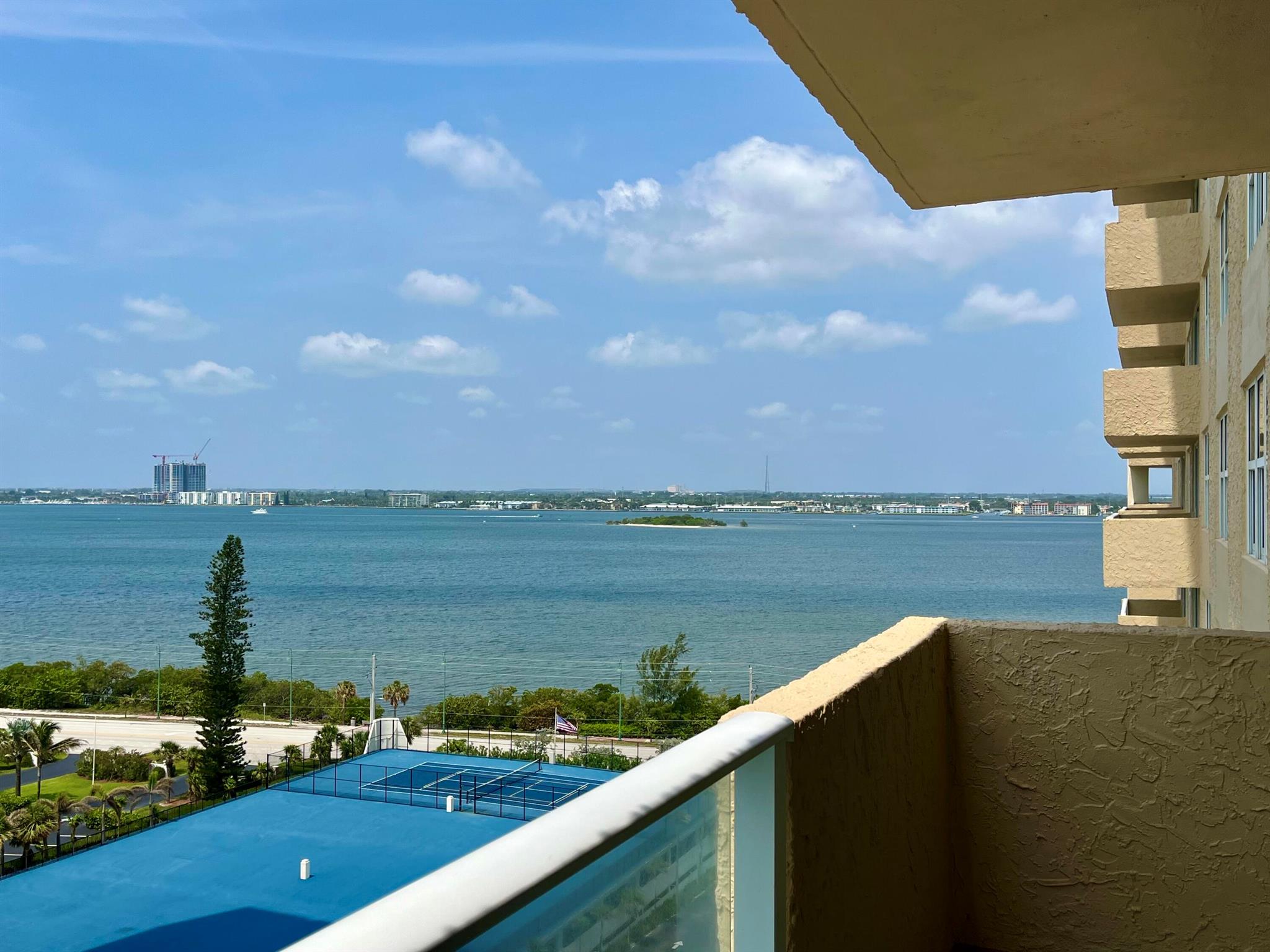 AQUARIUS CONDO - Residential Lease