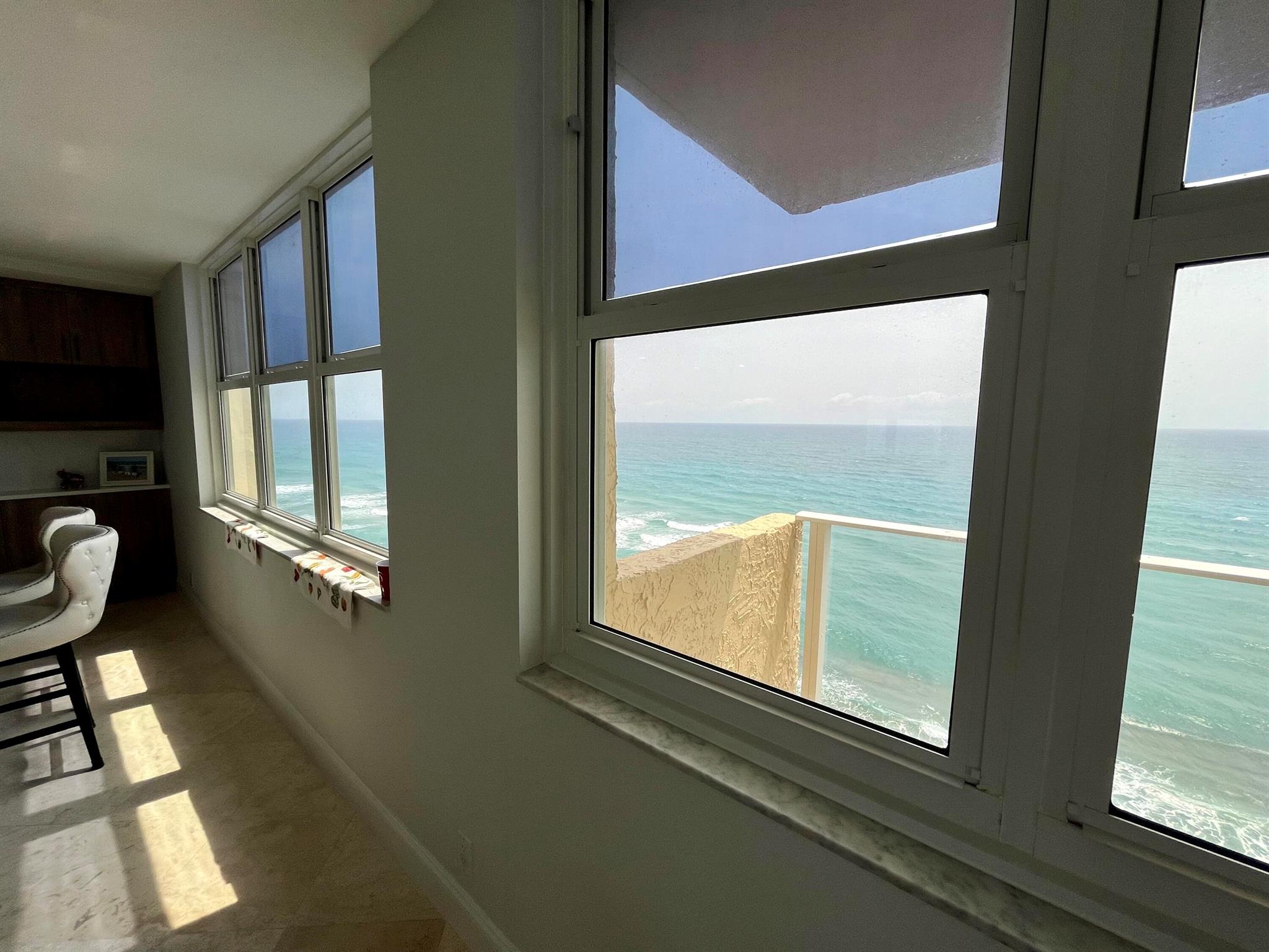 AQUARIUS CONDO - Residential Lease