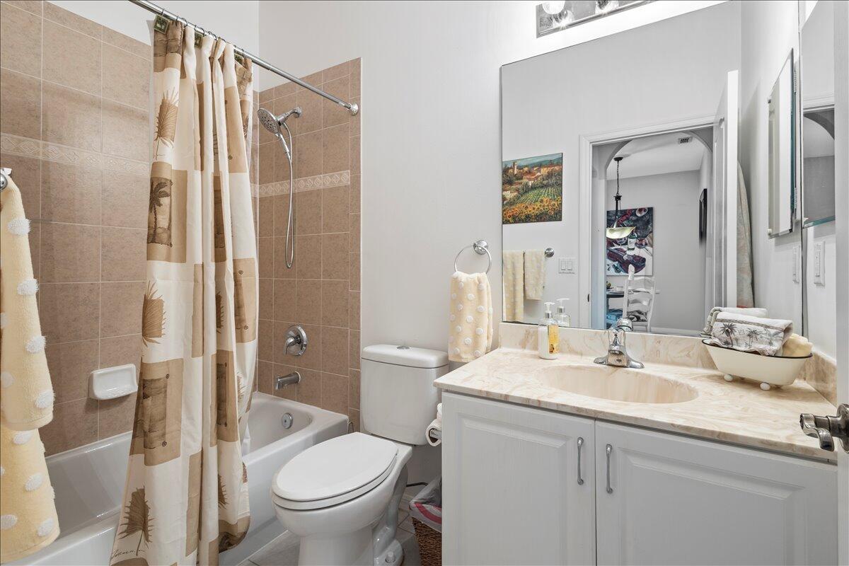 Heritage Oaks - Residential