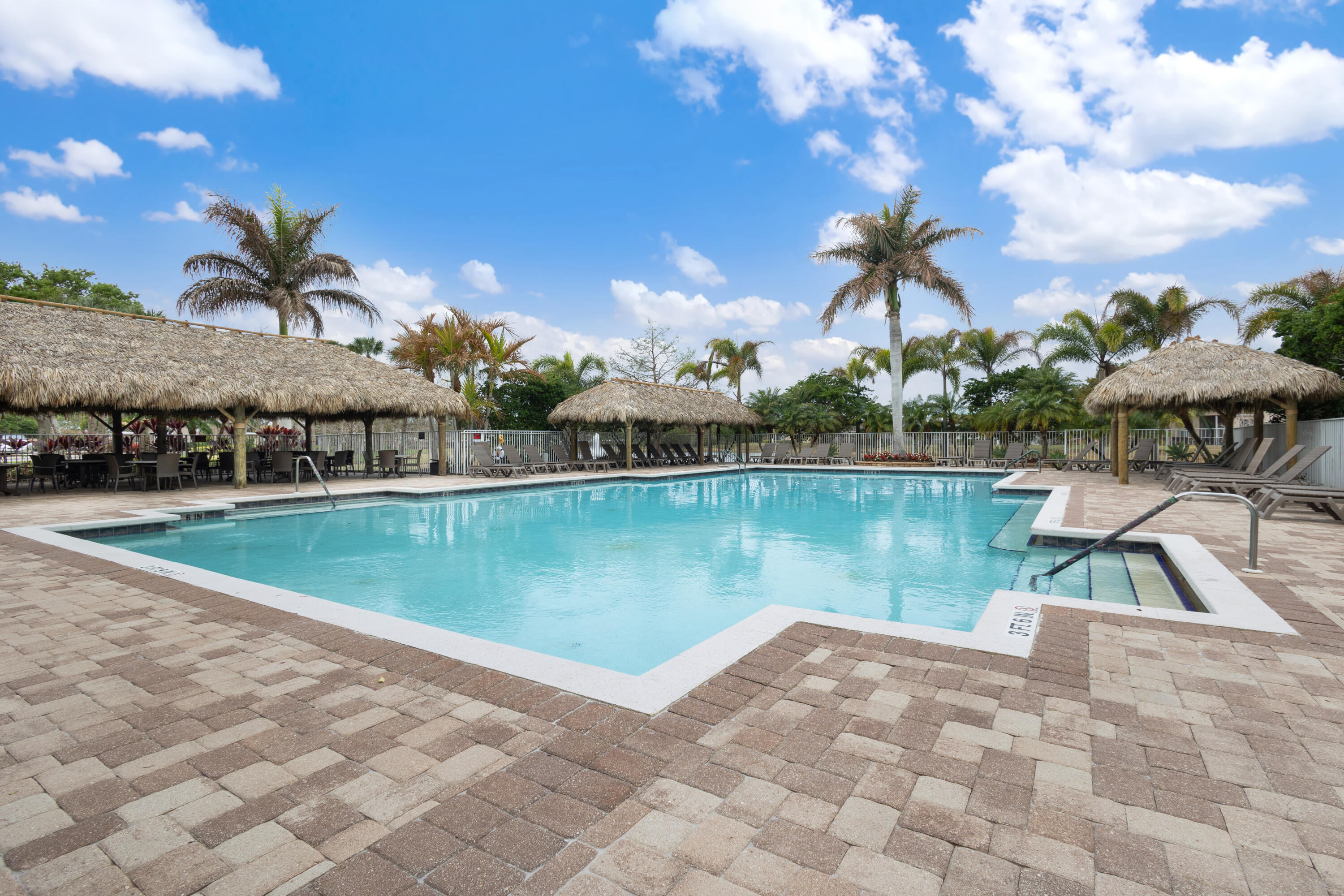 Heritage Oaks - Residential