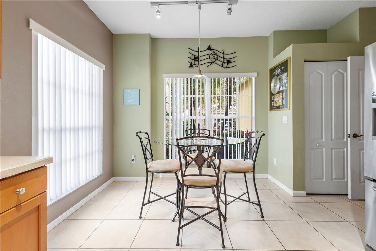 Heritage Oaks - Residential