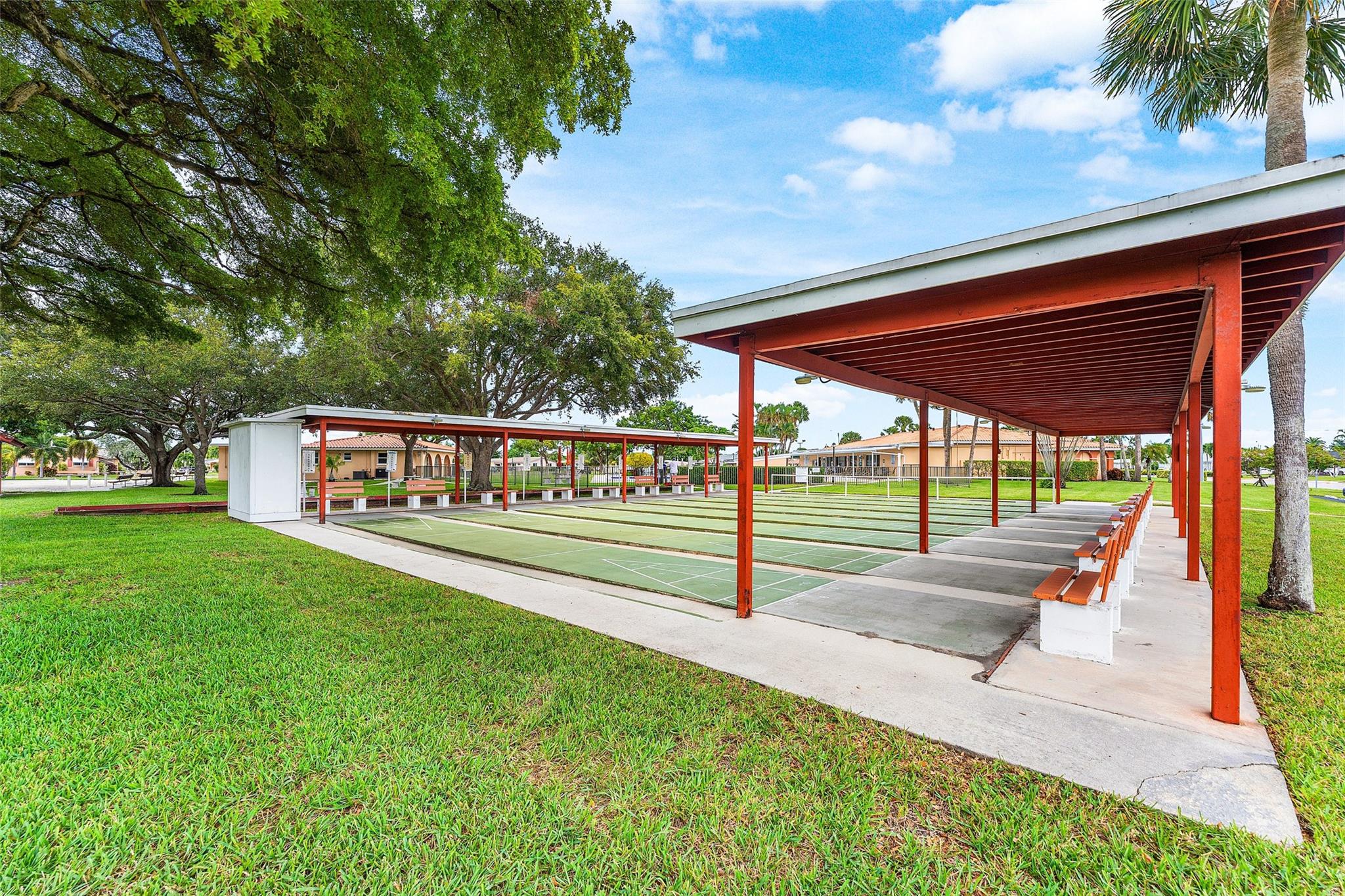 Mainlands Of Tamarac Lake - Residential