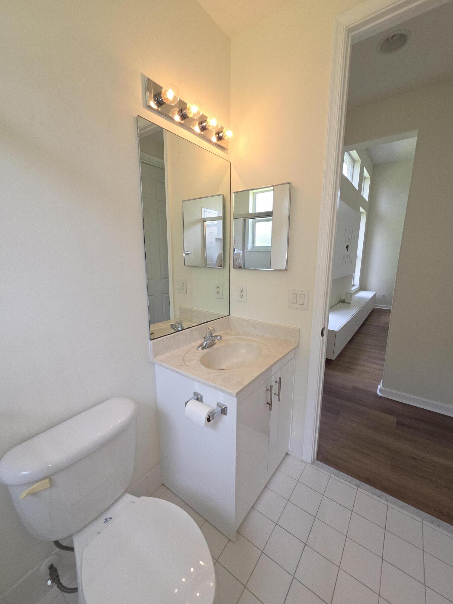 MADISON GREEN - ROYAL ESTATES - Residential