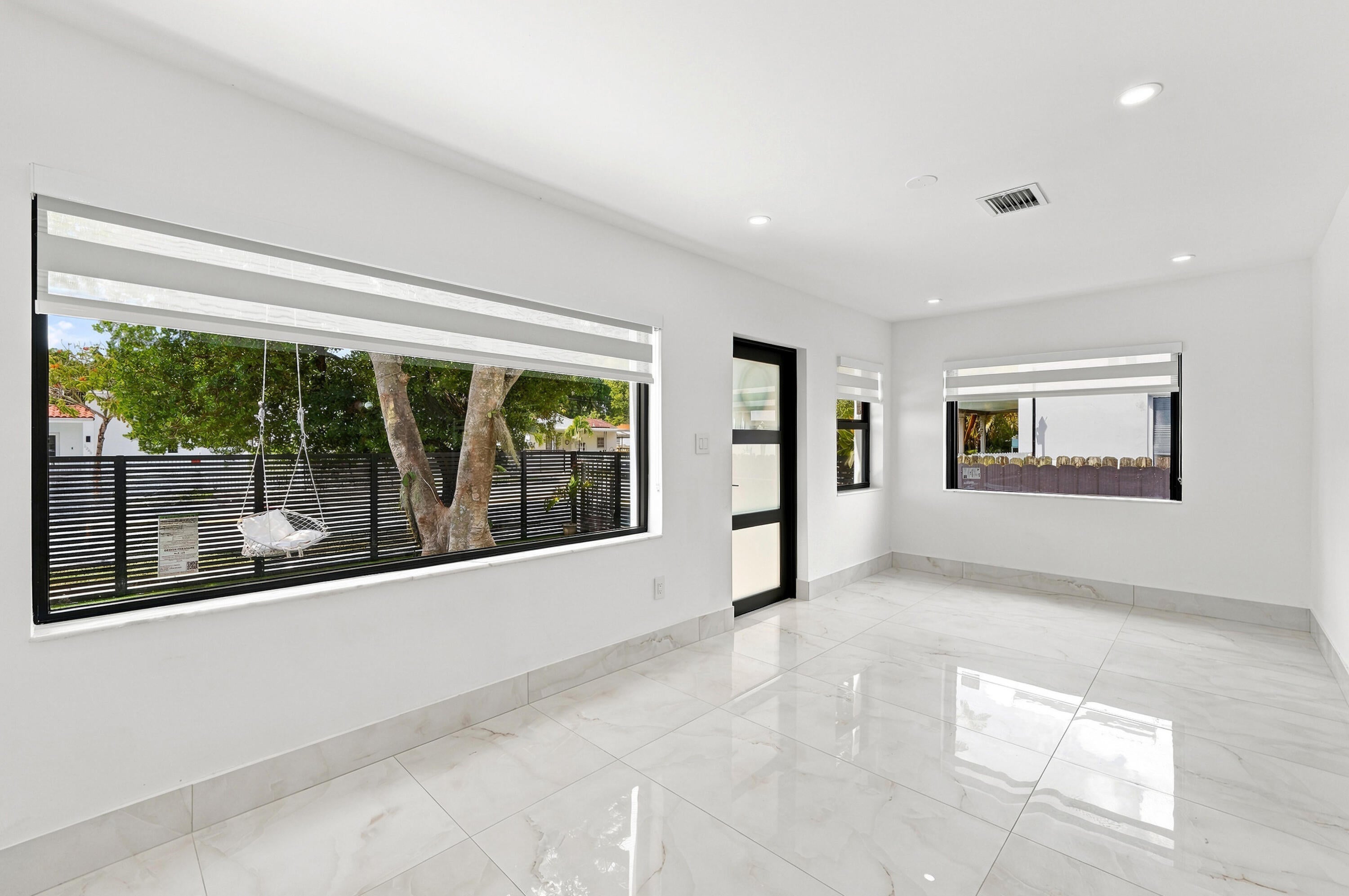 2239 SW 10TH Street