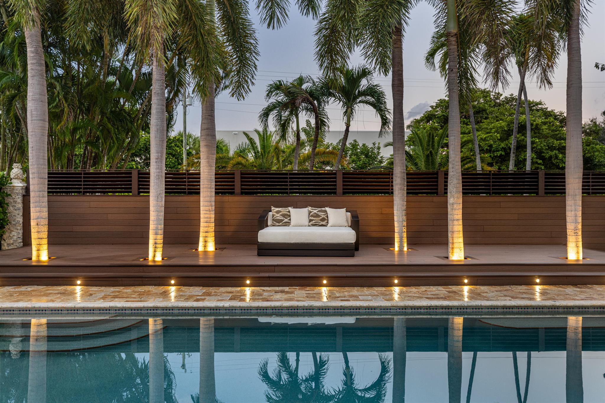 SPANISH VILLAGE - Residential