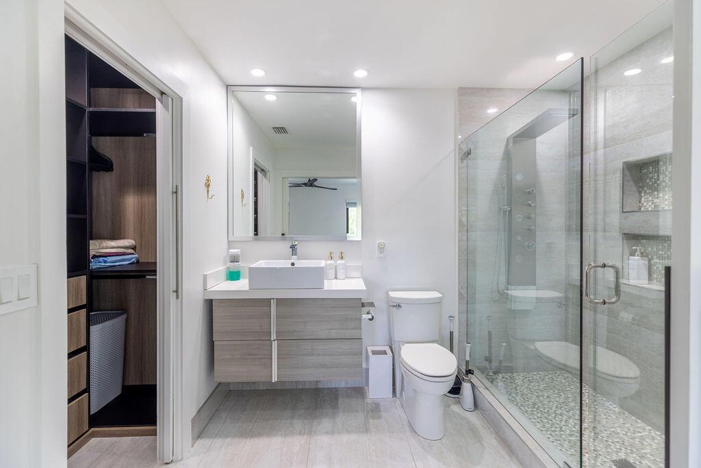 SPANISH VILLAGE - Residential