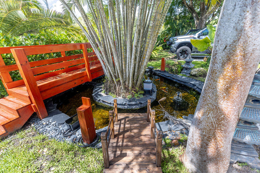 SPANISH VILLAGE - Residential