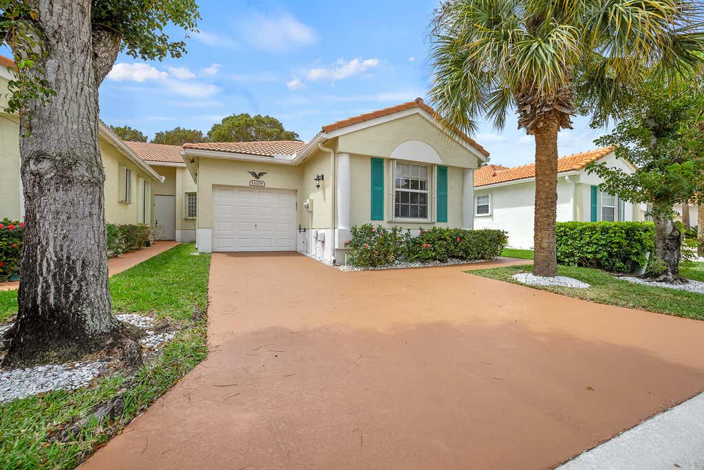 Photo of 15209 Ixora Road, Delray Beach, FL 33484 (MLS # R10973211)