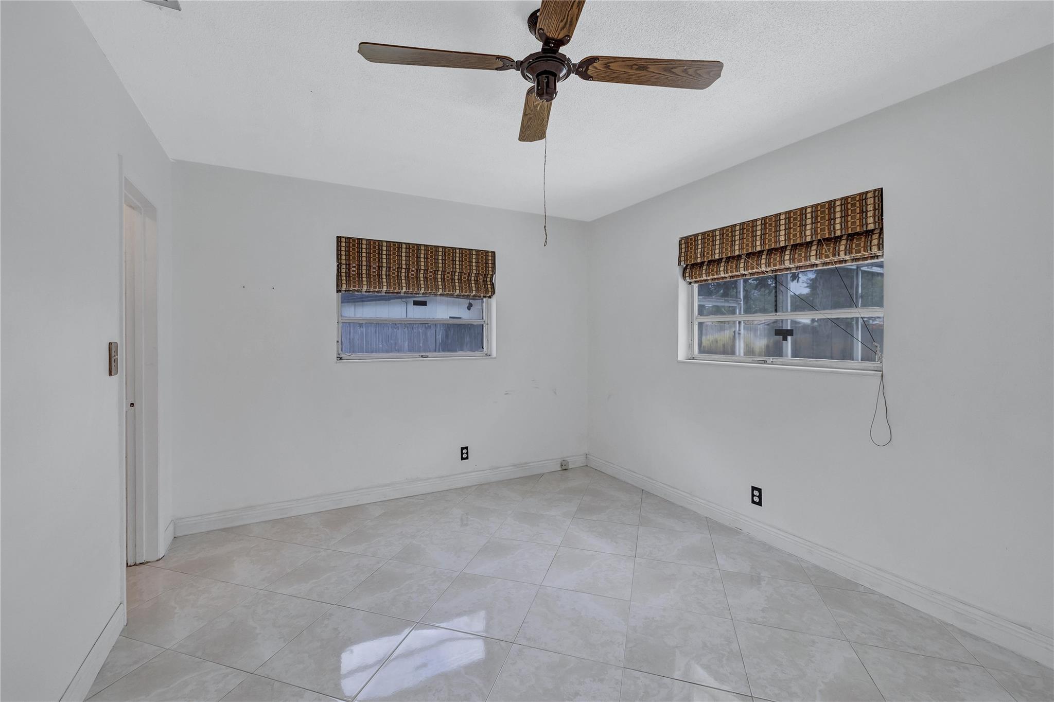 COCONUT CREEK 10TH SEC - Residential
