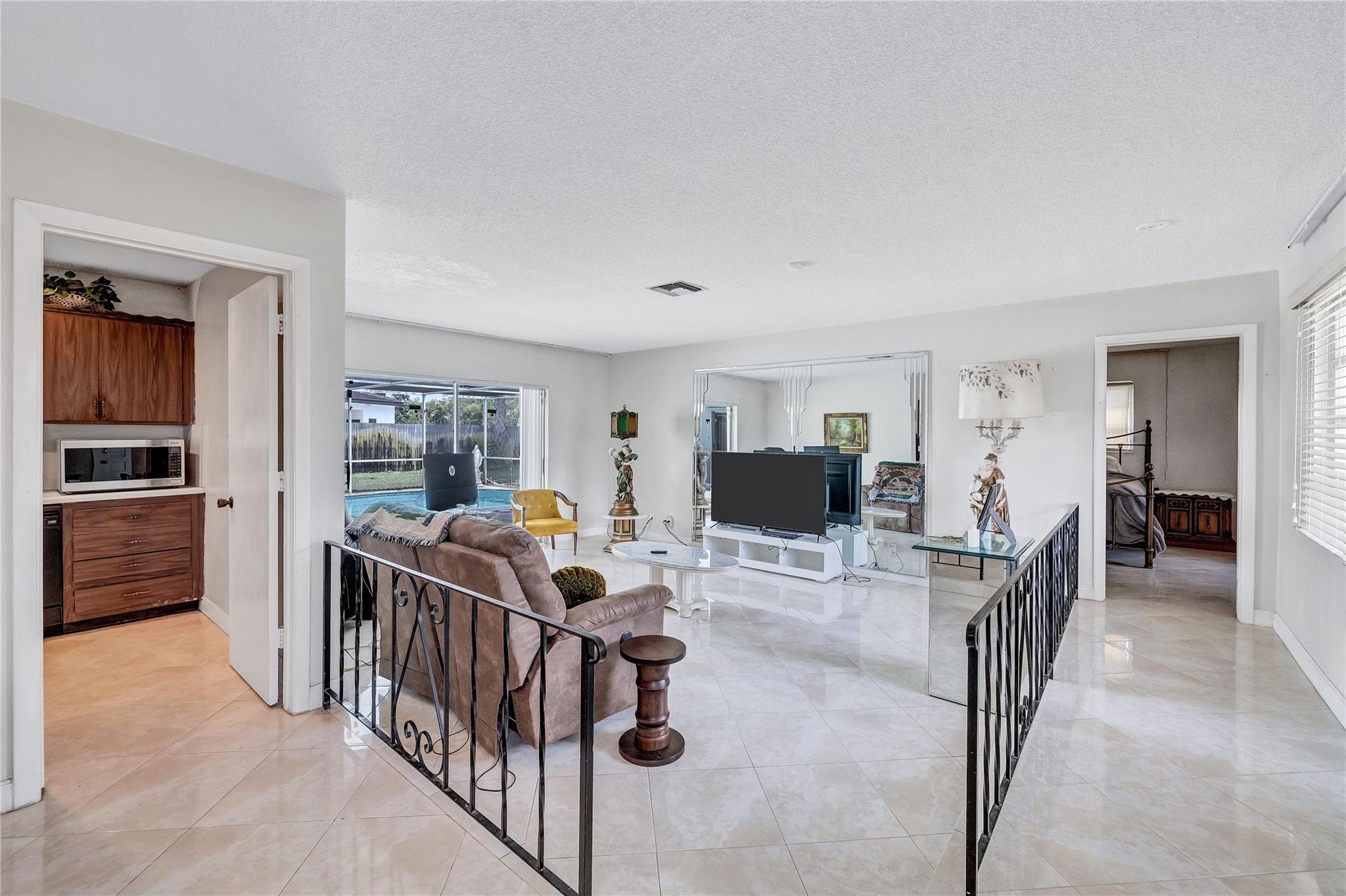 COCONUT CREEK 10TH SEC - Residential