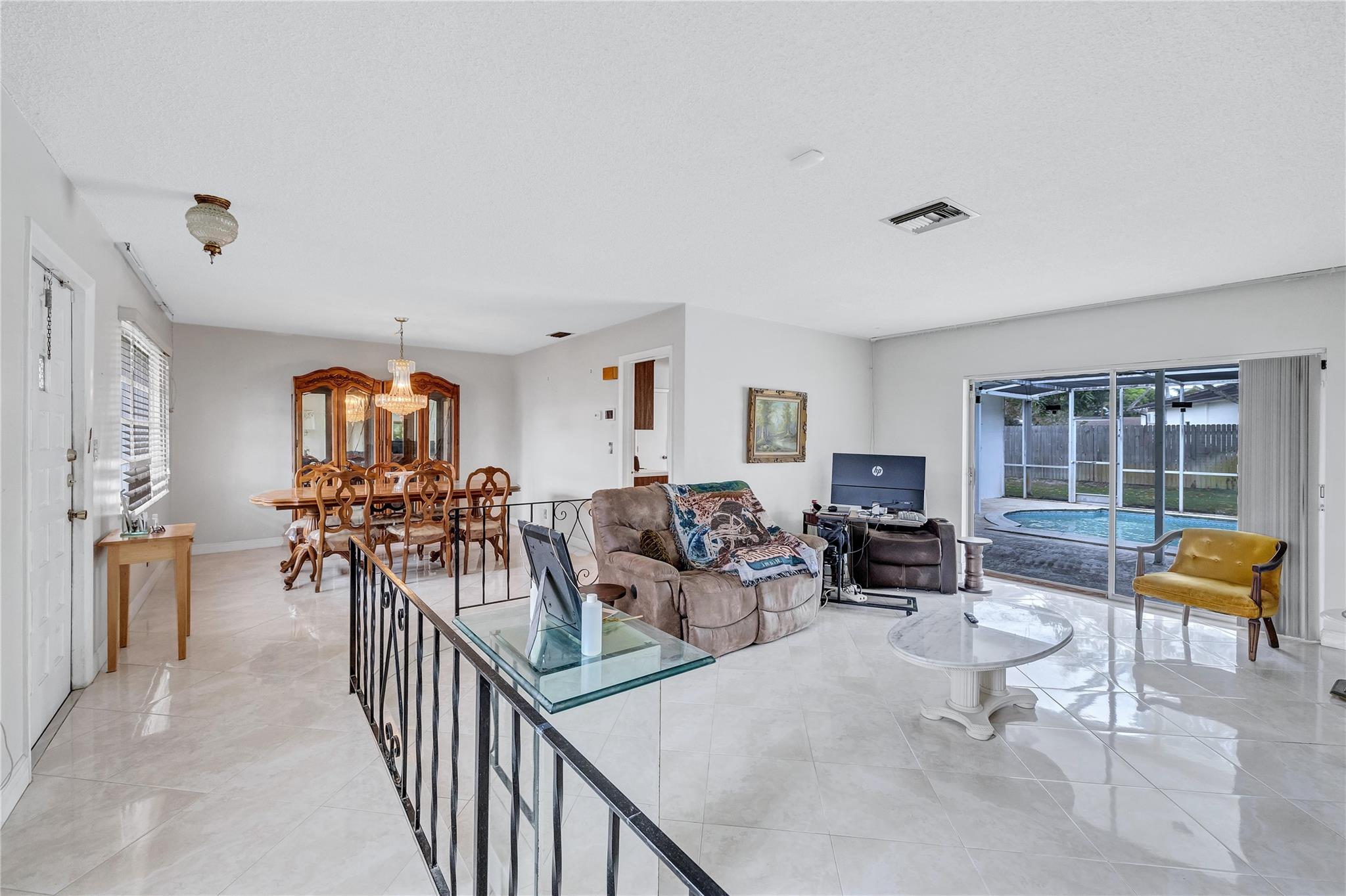 COCONUT CREEK 10TH SEC - Residential