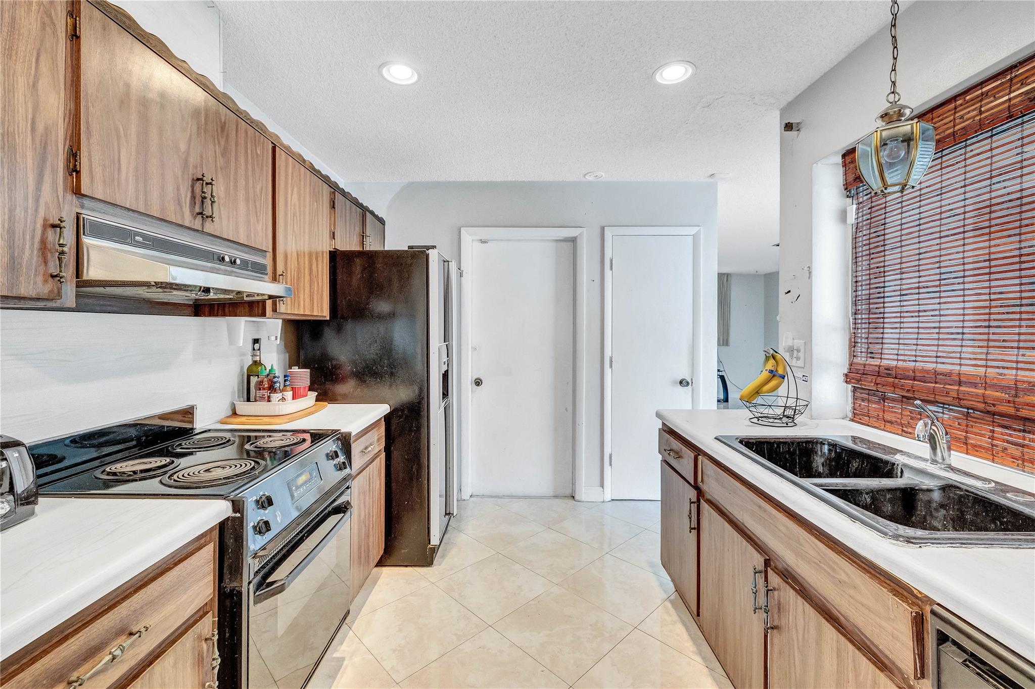 COCONUT CREEK 10TH SEC - Residential