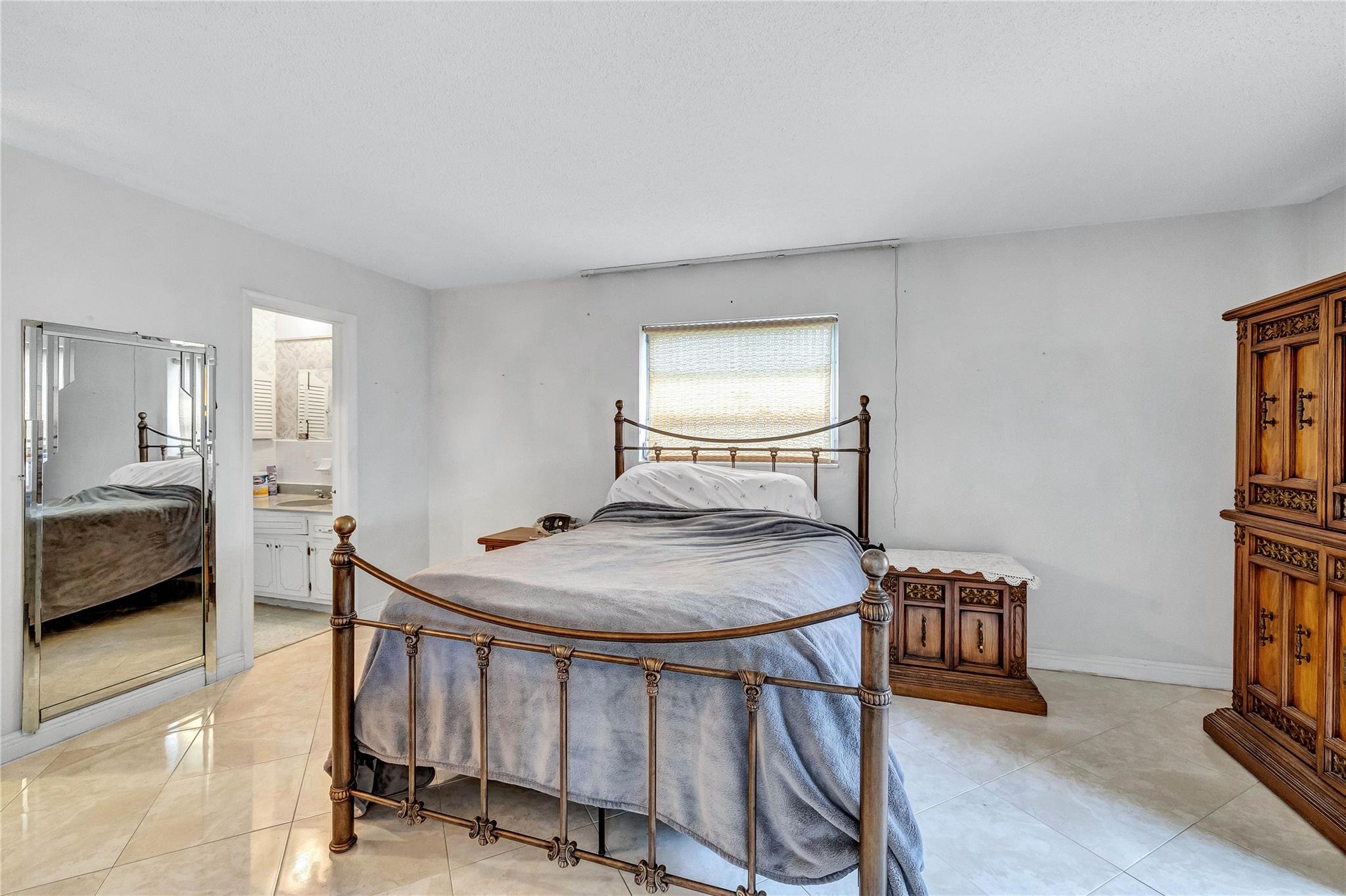 COCONUT CREEK 10TH SEC - Residential