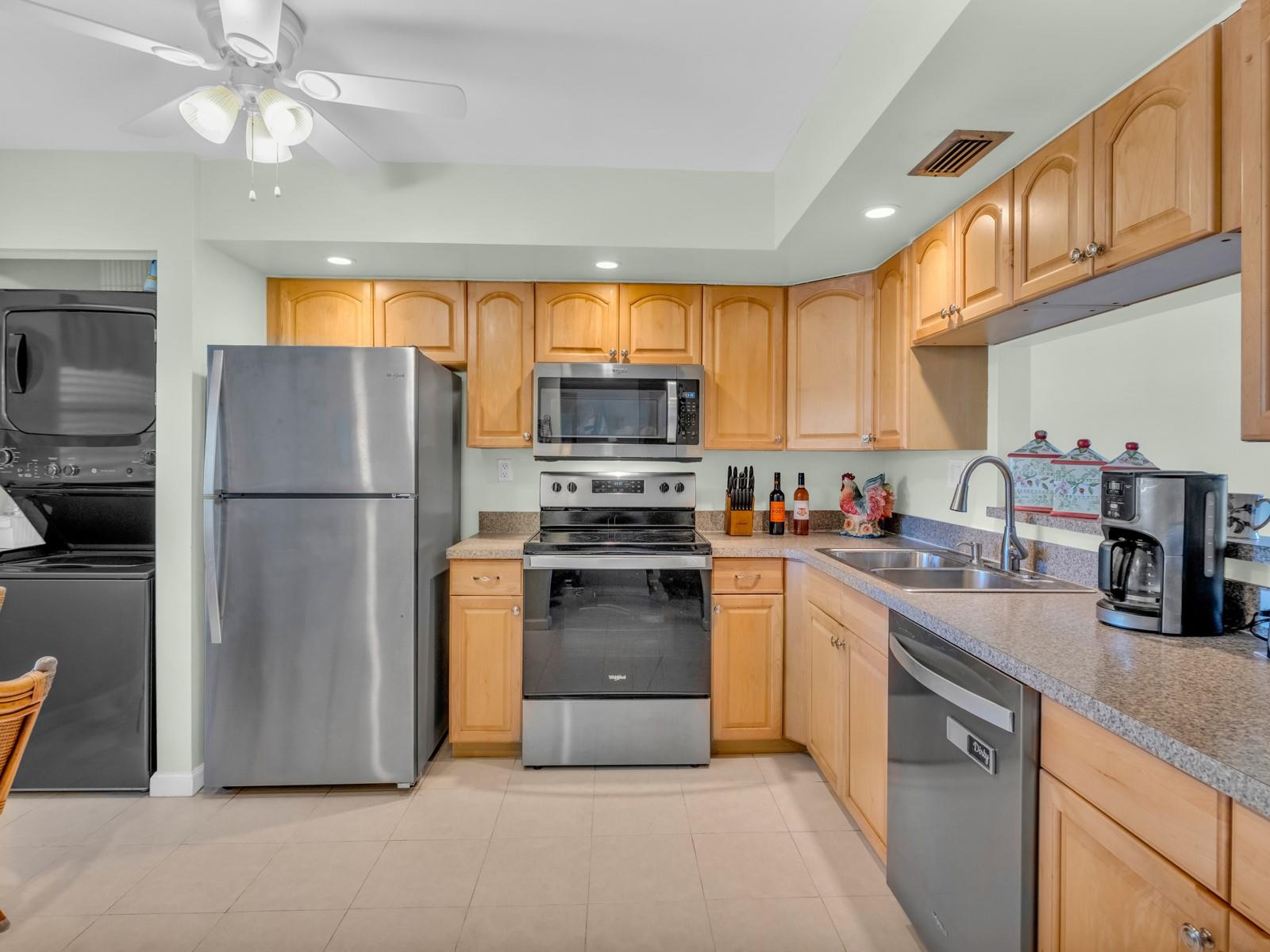 Colony Point - Residential
