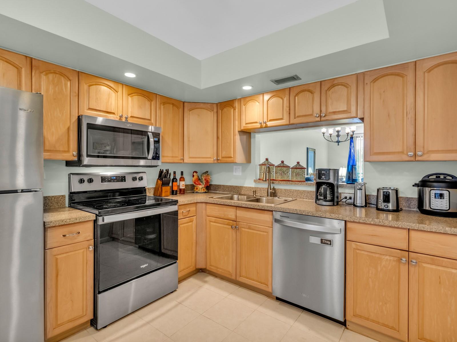 Colony Point - Residential