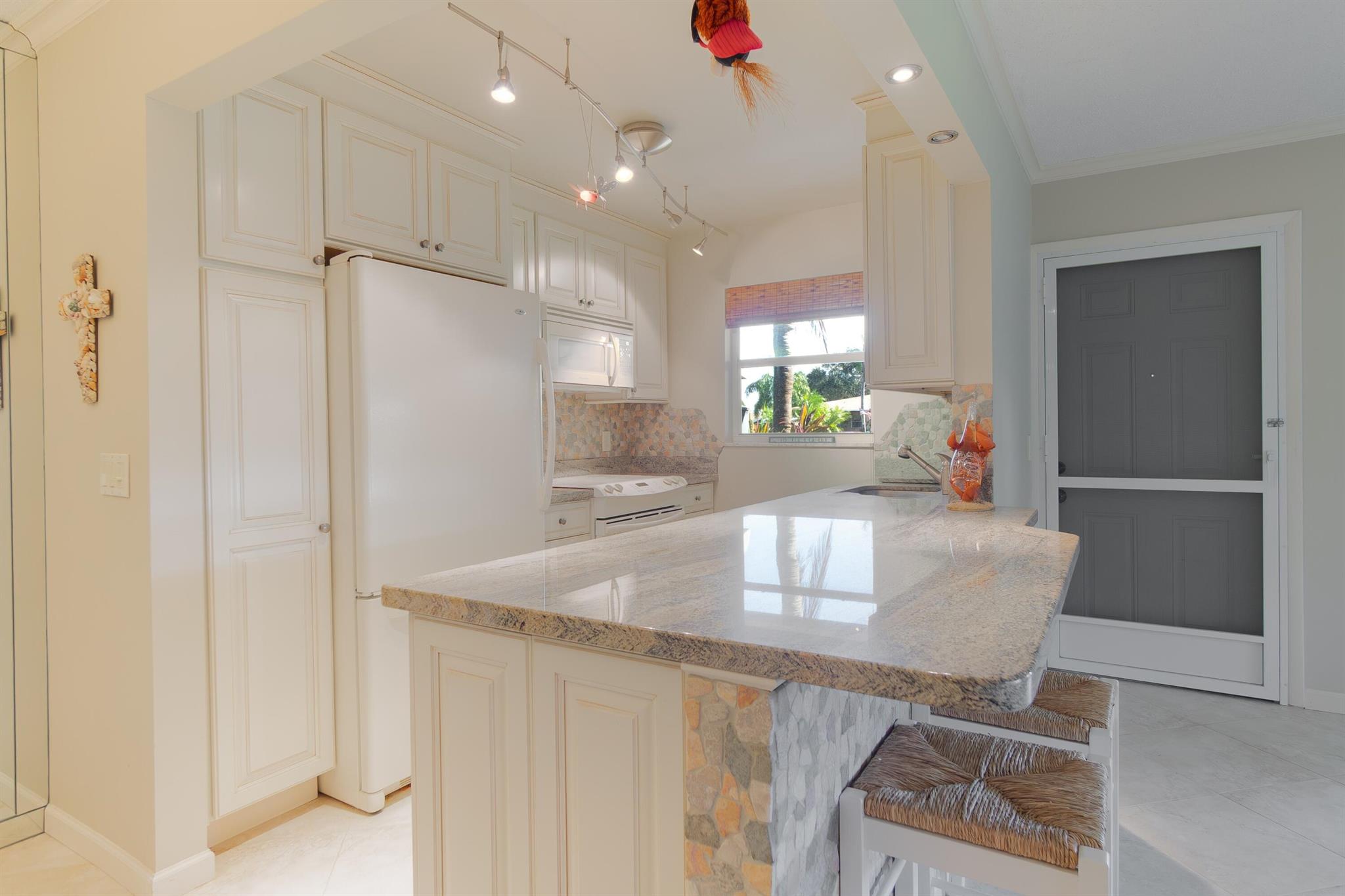 HIGH POINT OF DELRAY SEC - Residential