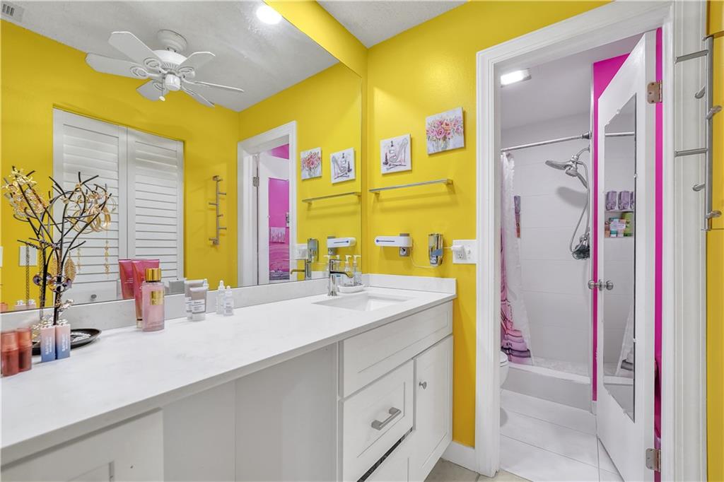 Meadowridge East Condo - Residential