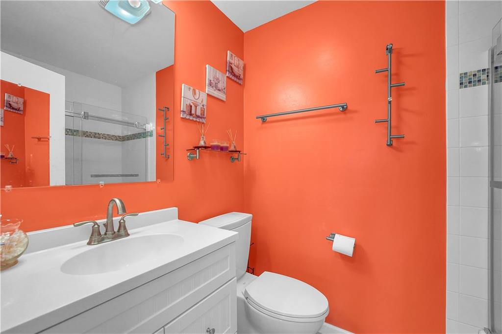 Meadowridge East Condo - Residential