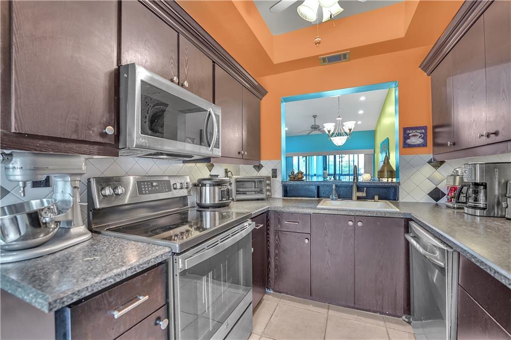 Meadowridge East Condo - Residential