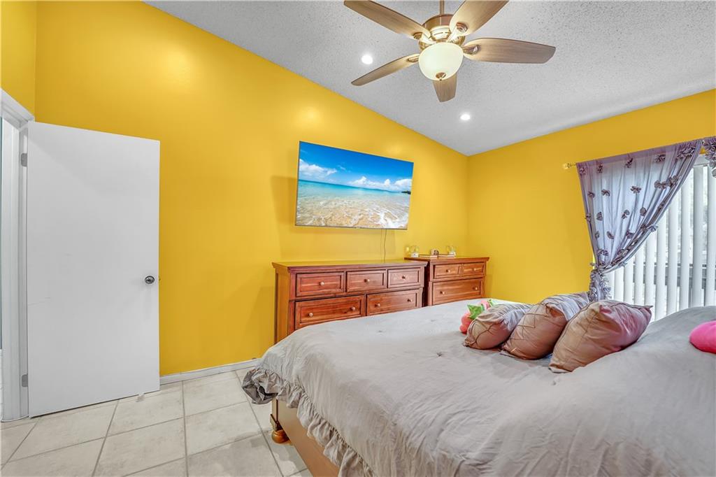 Meadowridge East Condo - Residential