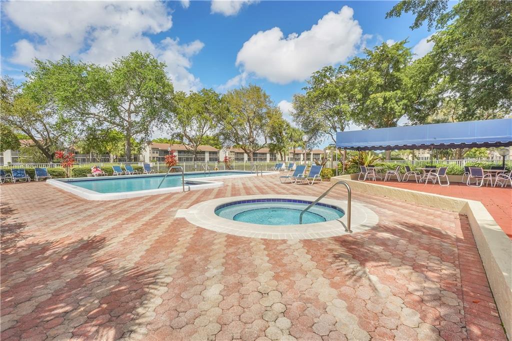 Meadowridge East Condo - Residential