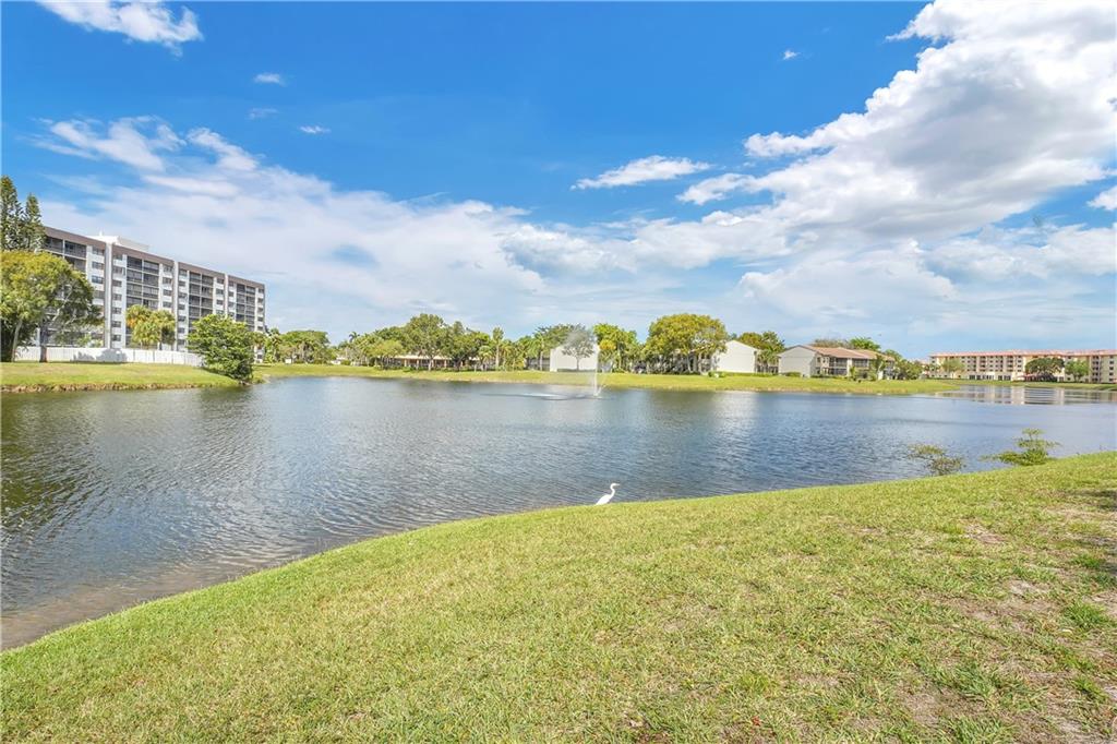 Meadowridge East Condo - Residential