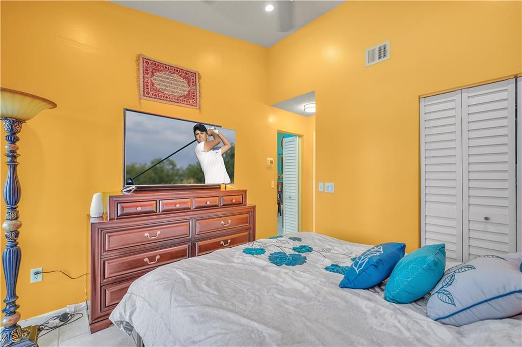 Meadowridge East Condo - Residential