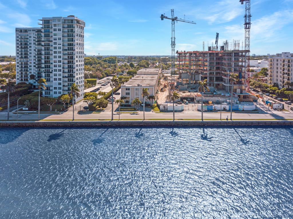 VIKING ARMS CONDO - Residential