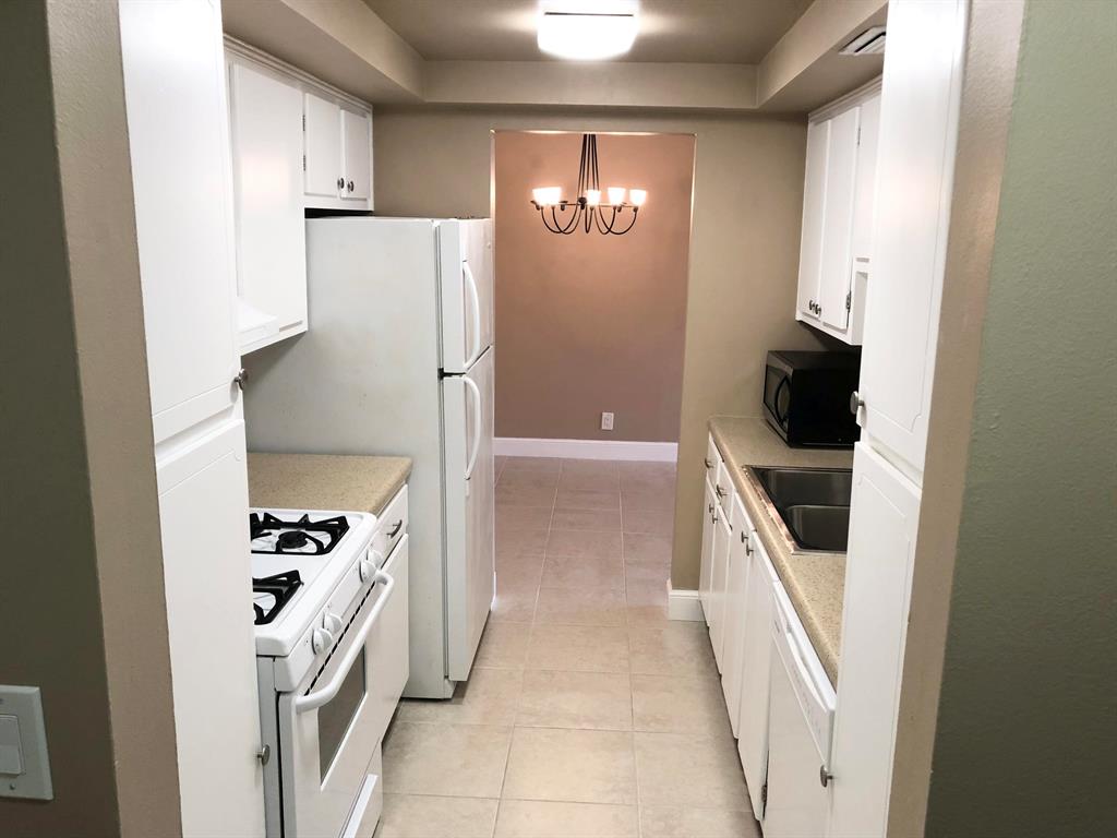 VIKING ARMS CONDO - Residential