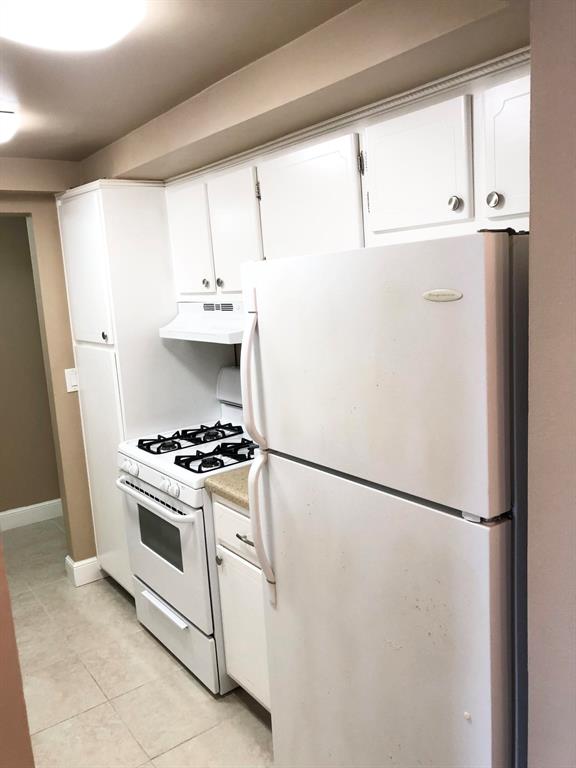 VIKING ARMS CONDO - Residential