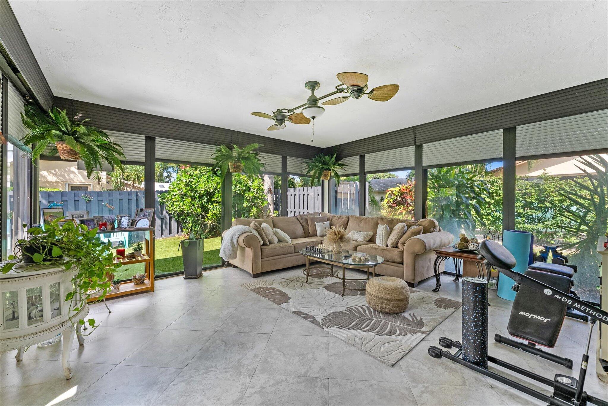 819 NW 25th Avenue
