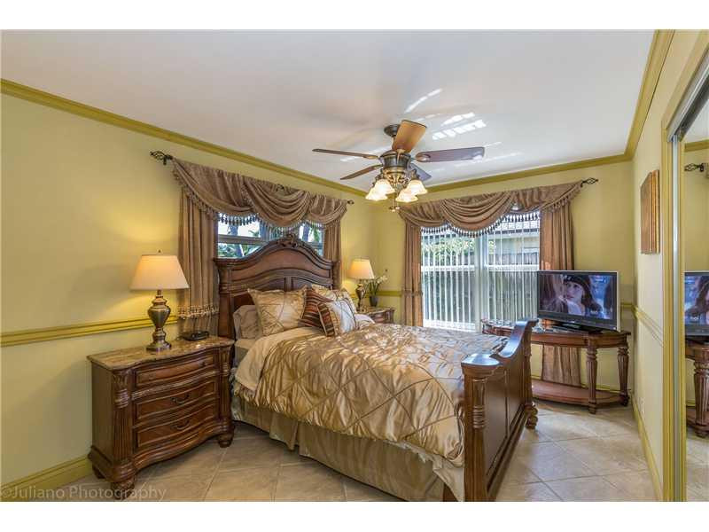 CYPRESS HARBOR 1ST SEC - Residential Lease