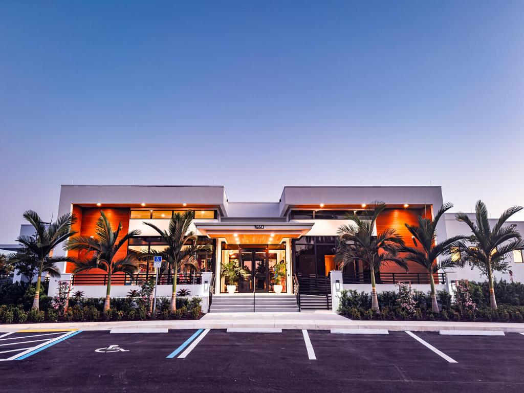 GLENEAGLES CONDO VI - Residential