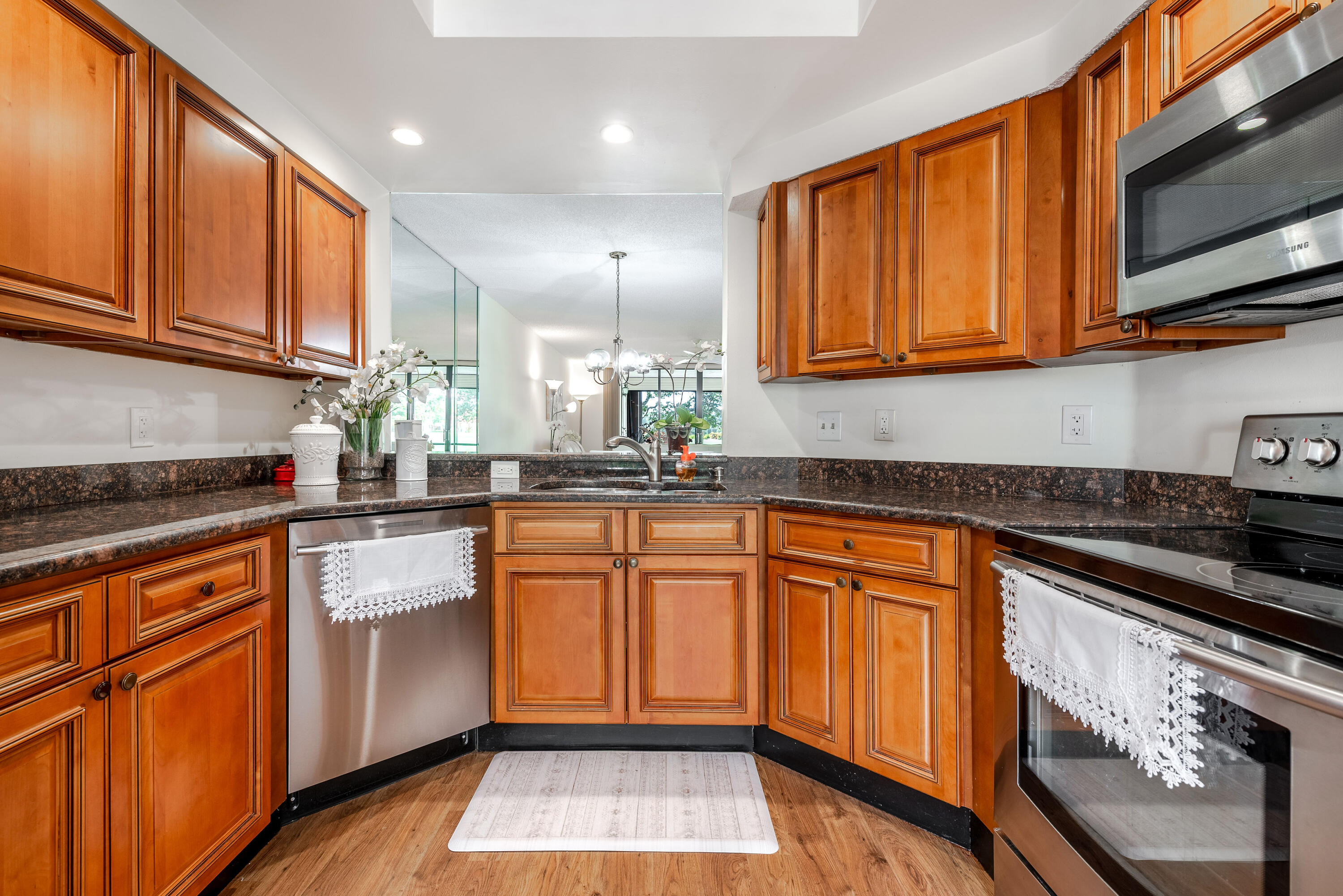 GLENEAGLES CONDO VI - Residential