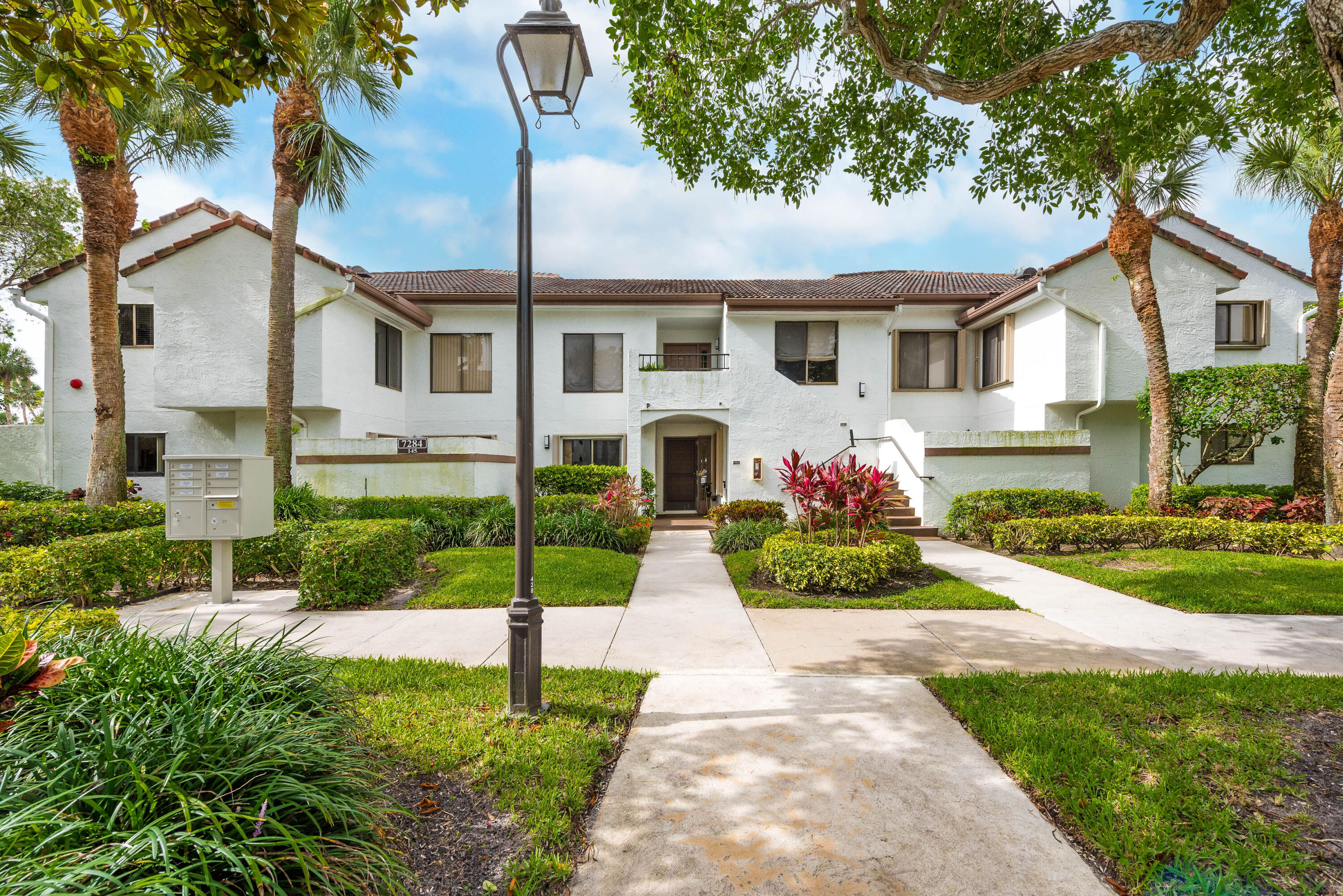 GLENEAGLES CONDO VI - Residential