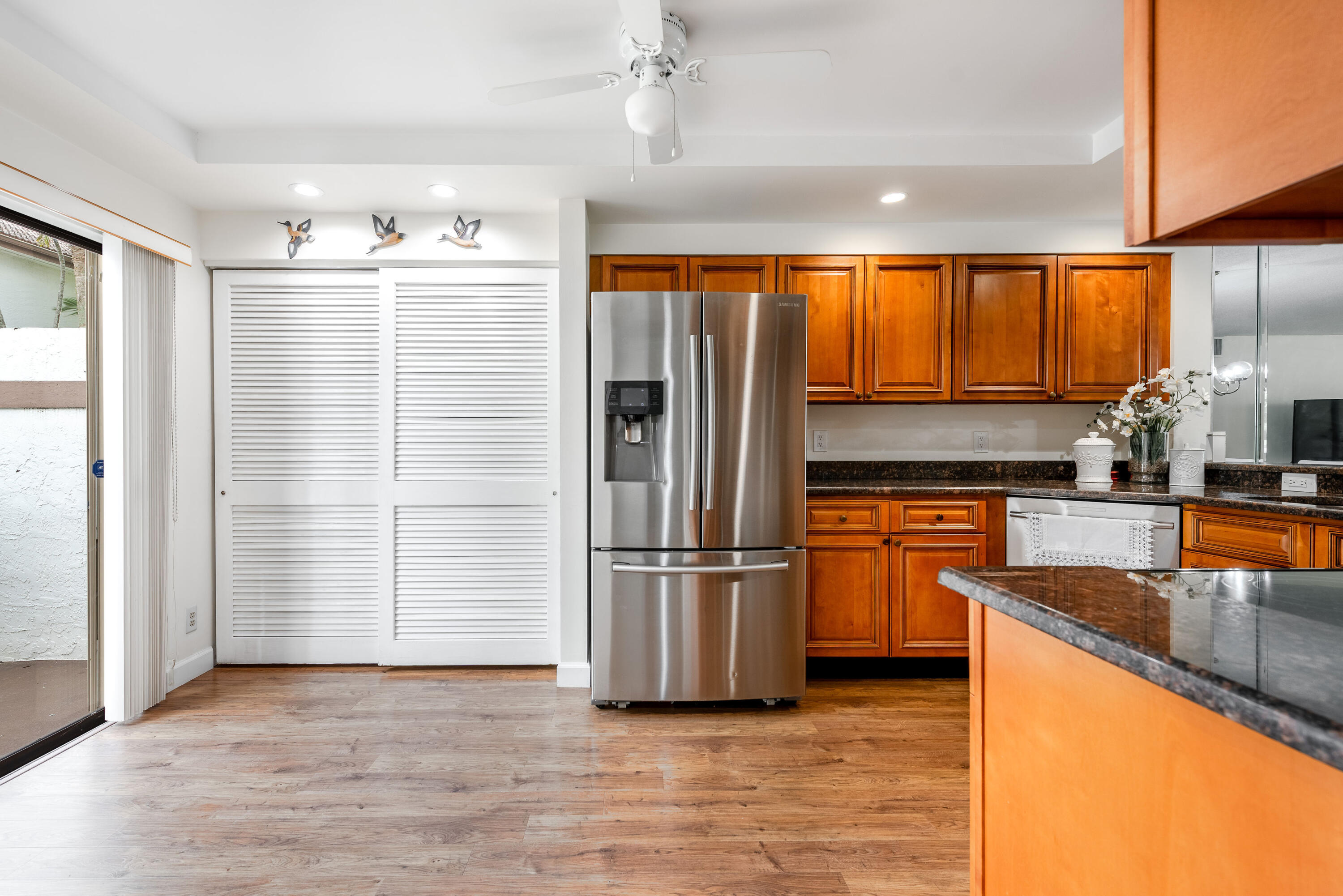 GLENEAGLES CONDO VI - Residential