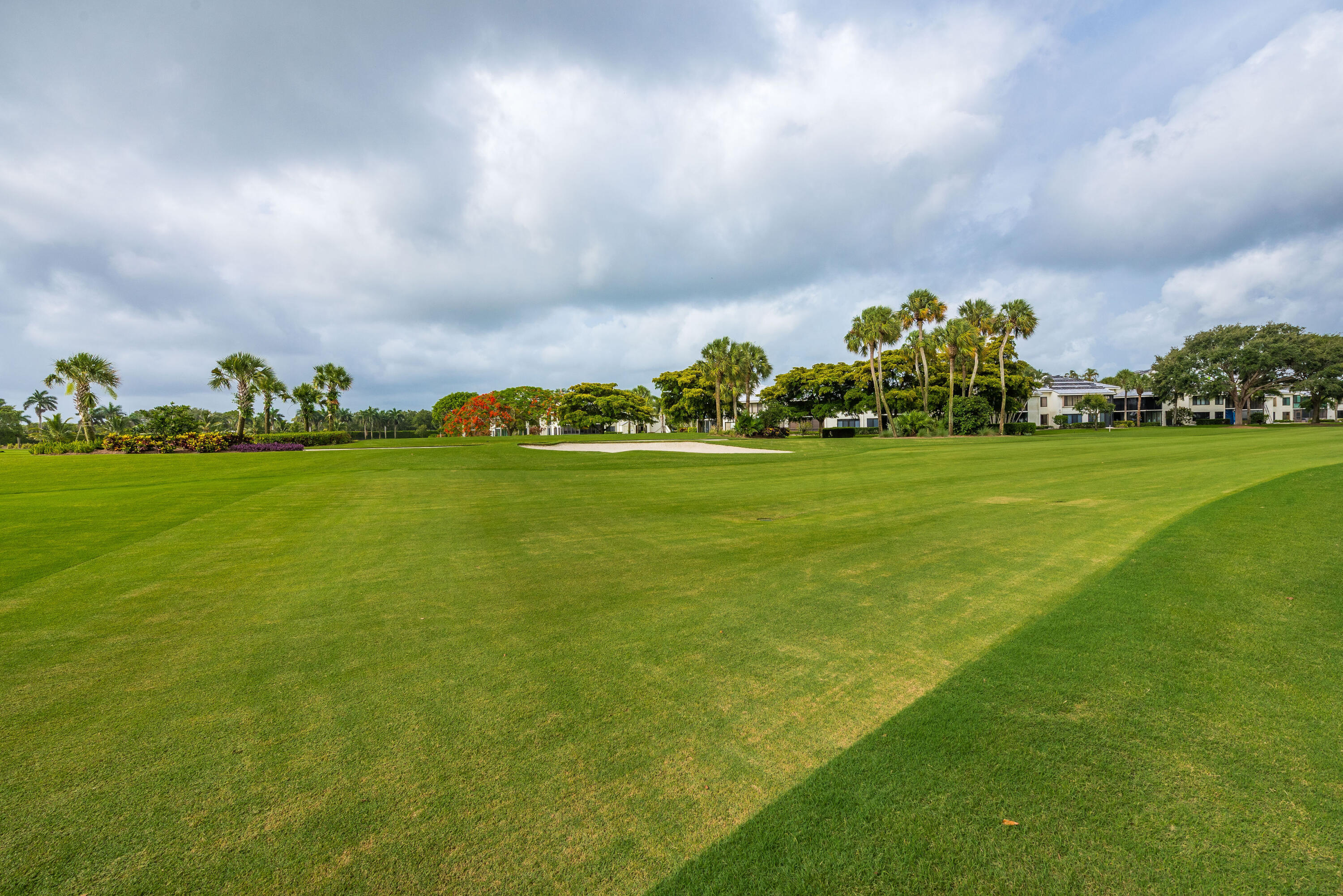 GLENEAGLES CONDO VI - Residential