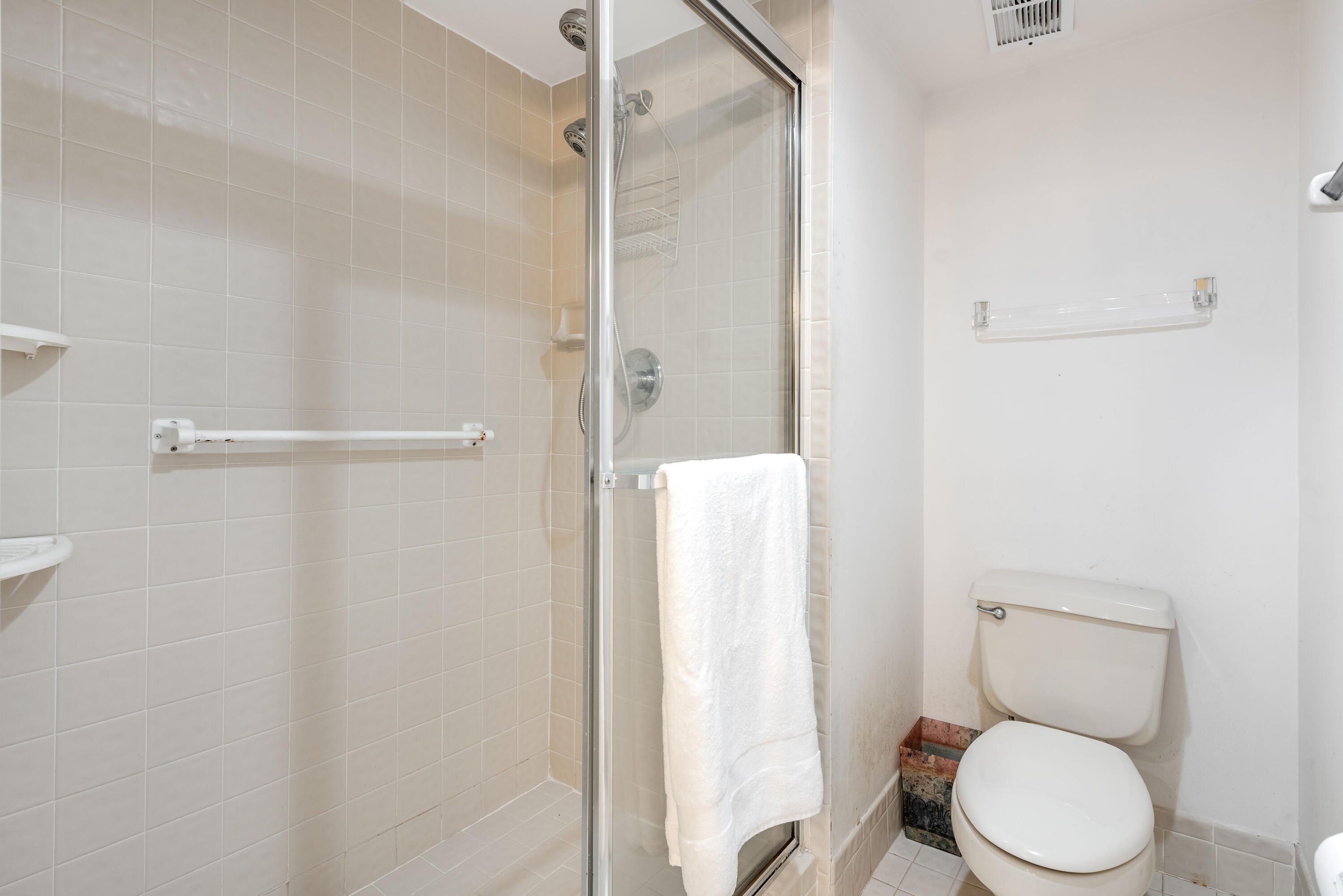 GLENEAGLES CONDO VI - Residential