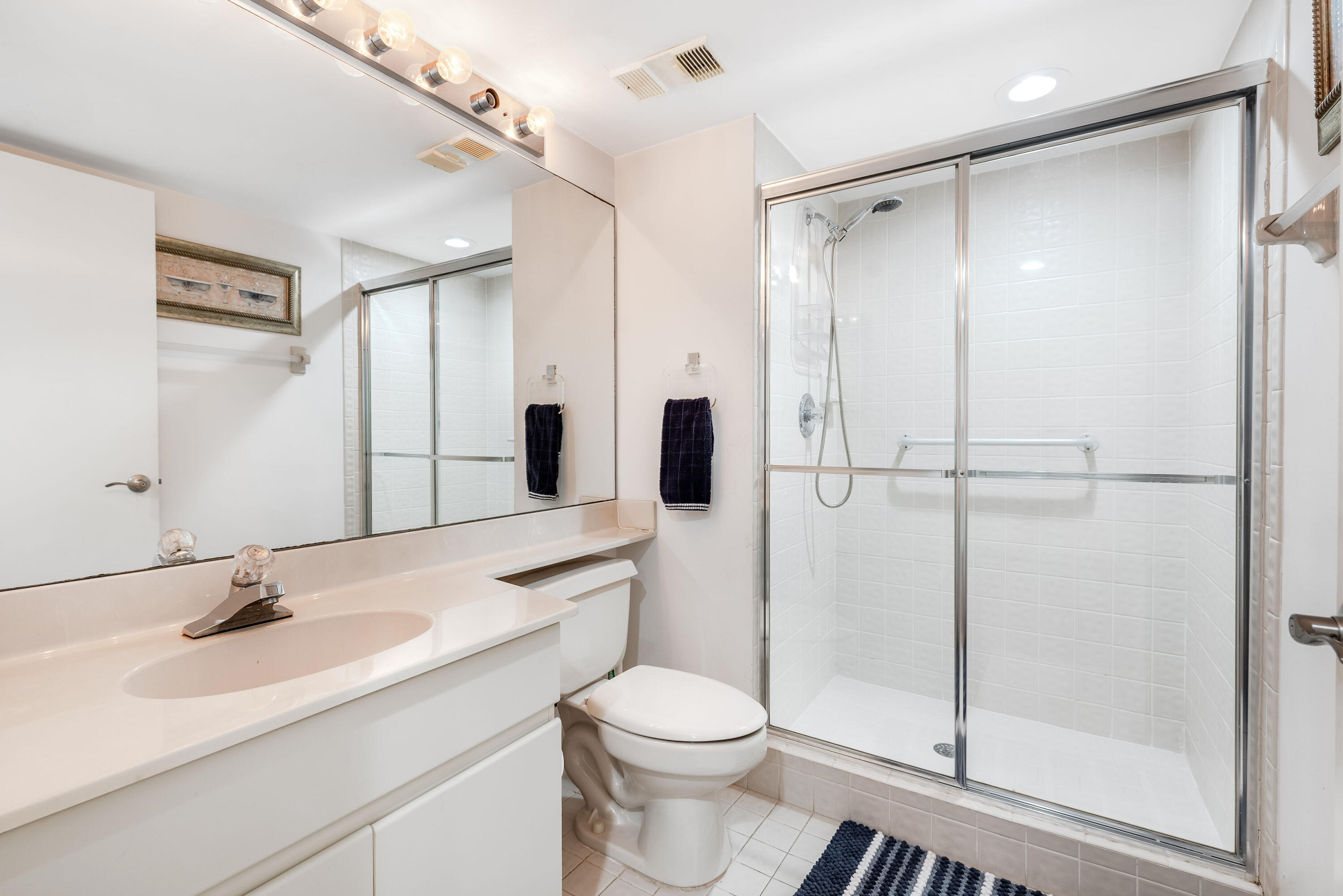 GLENEAGLES CONDO VI - Residential