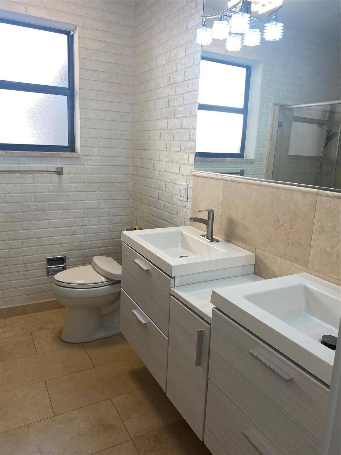 Imperial Point - Residential Lease