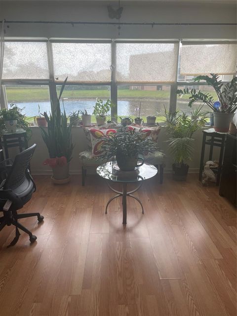 9881 Sunrise Lakes Blvd 106 Sunrise FL 33322