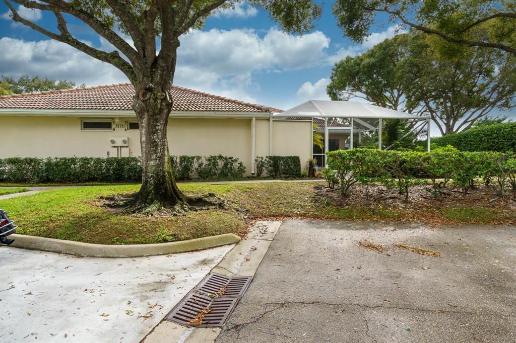 Photo of 9229 Sun Terrace Circle #A, Palm Beach Gardens, FL 33403 (MLS # R10760330)