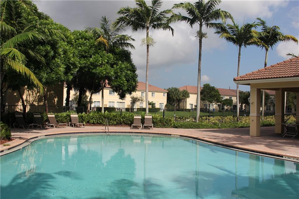 The Isles at Oakland Park - Residential