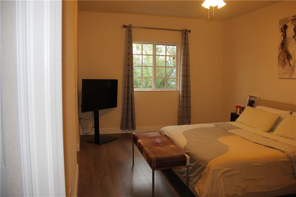 The Isles at Oakland Park - Residential