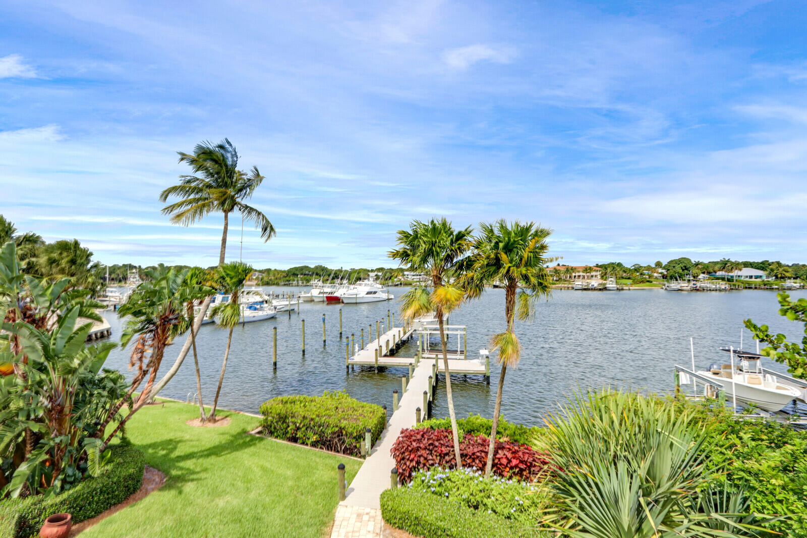 Mariner Cay - Residential