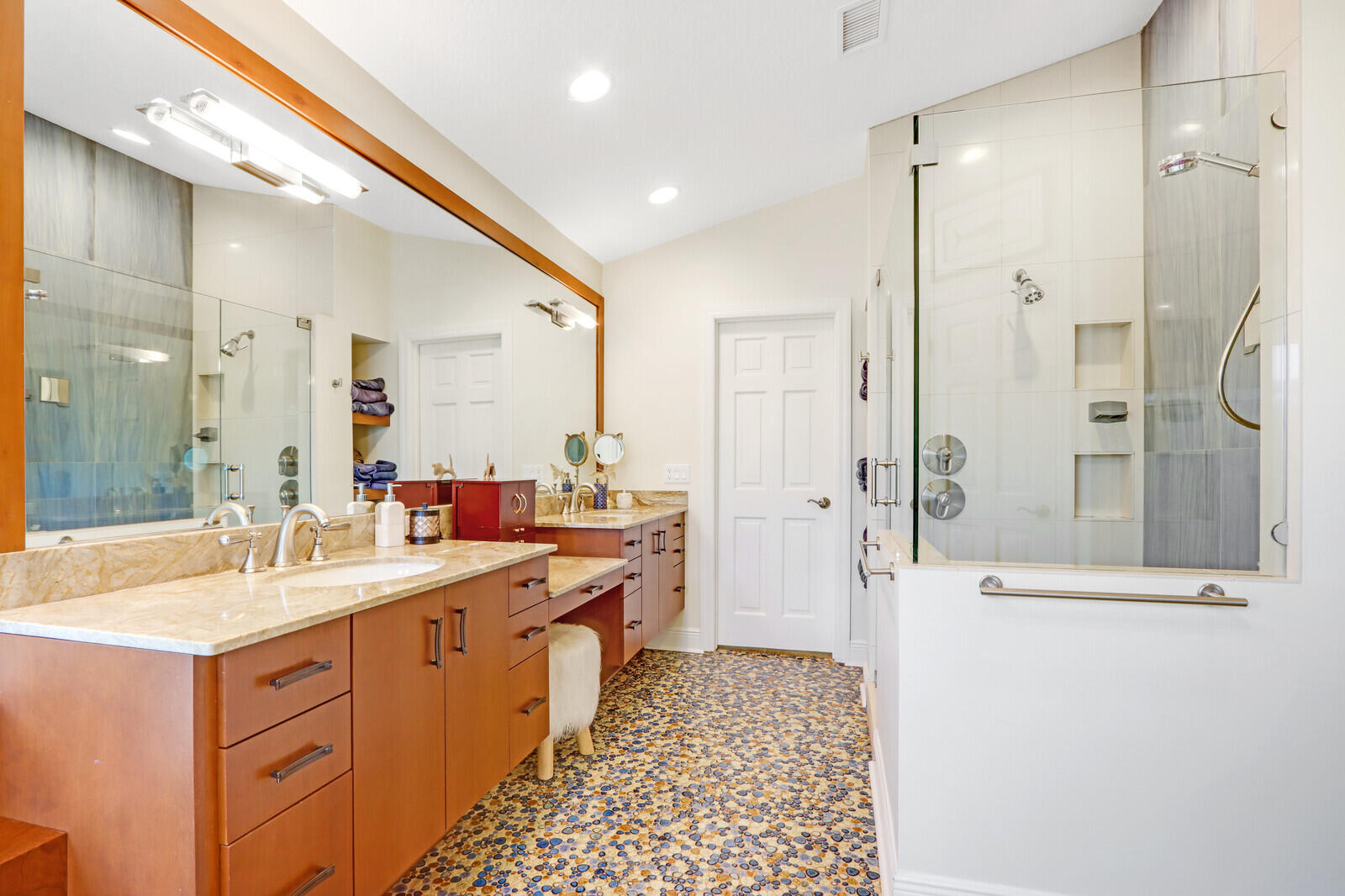 Mariner Cay - Residential