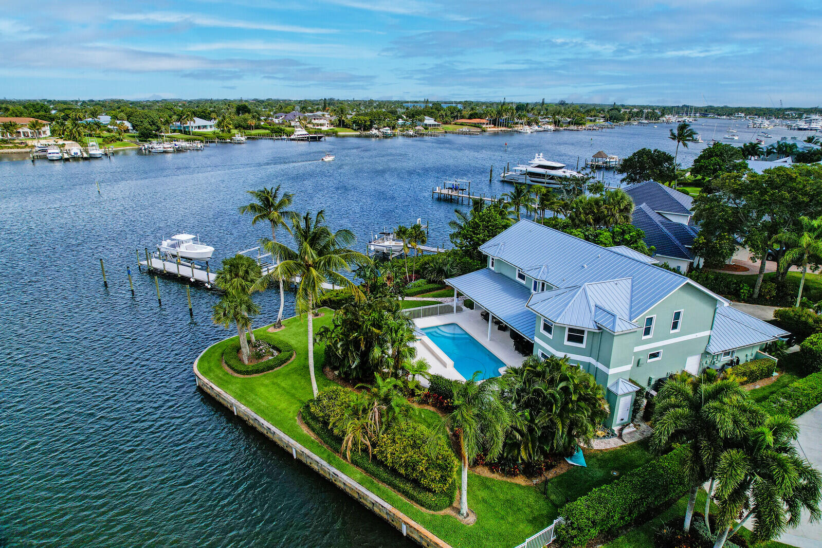 Mariner Cay - Residential