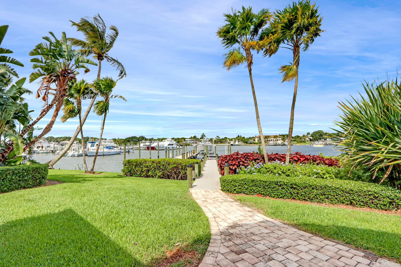 Mariner Cay - Residential