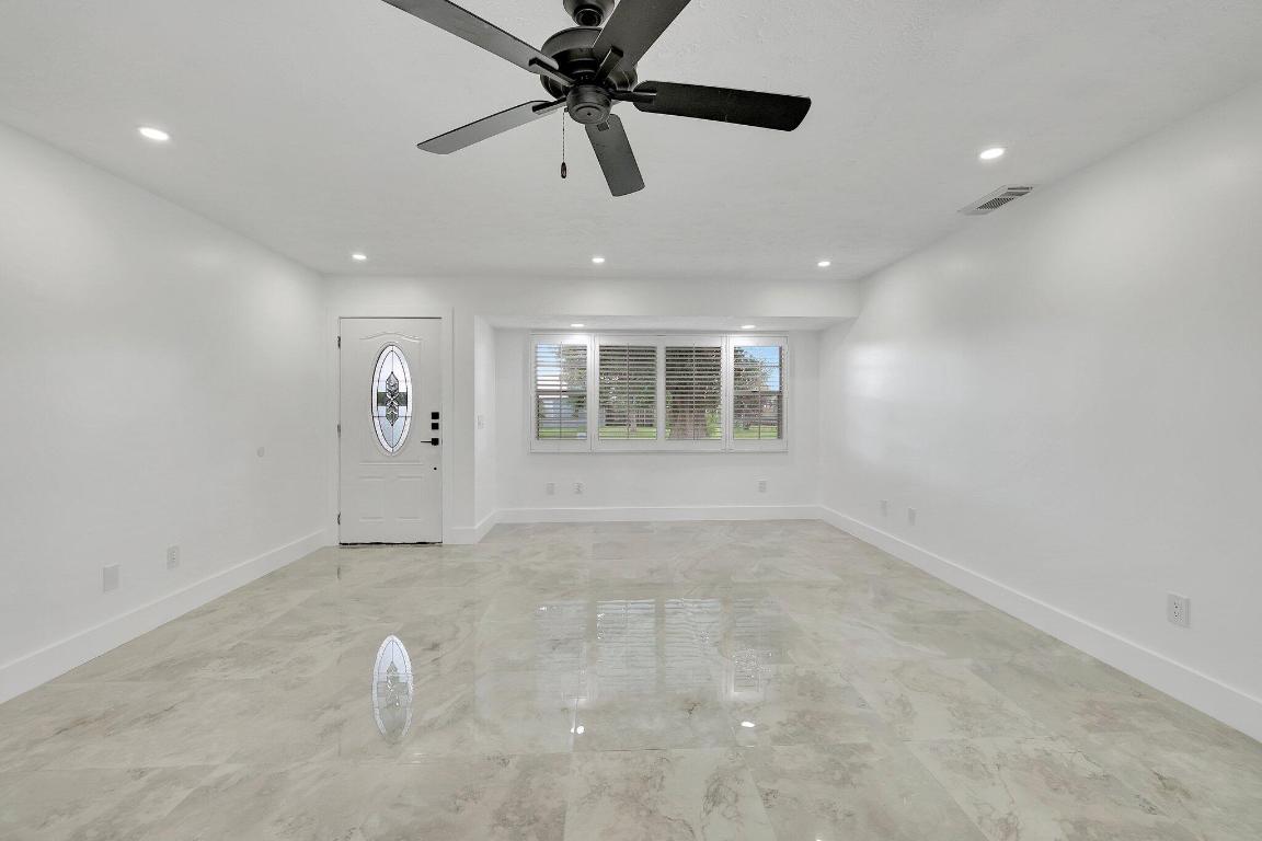 PORT ST LUCIE SECTION 1 - Residential